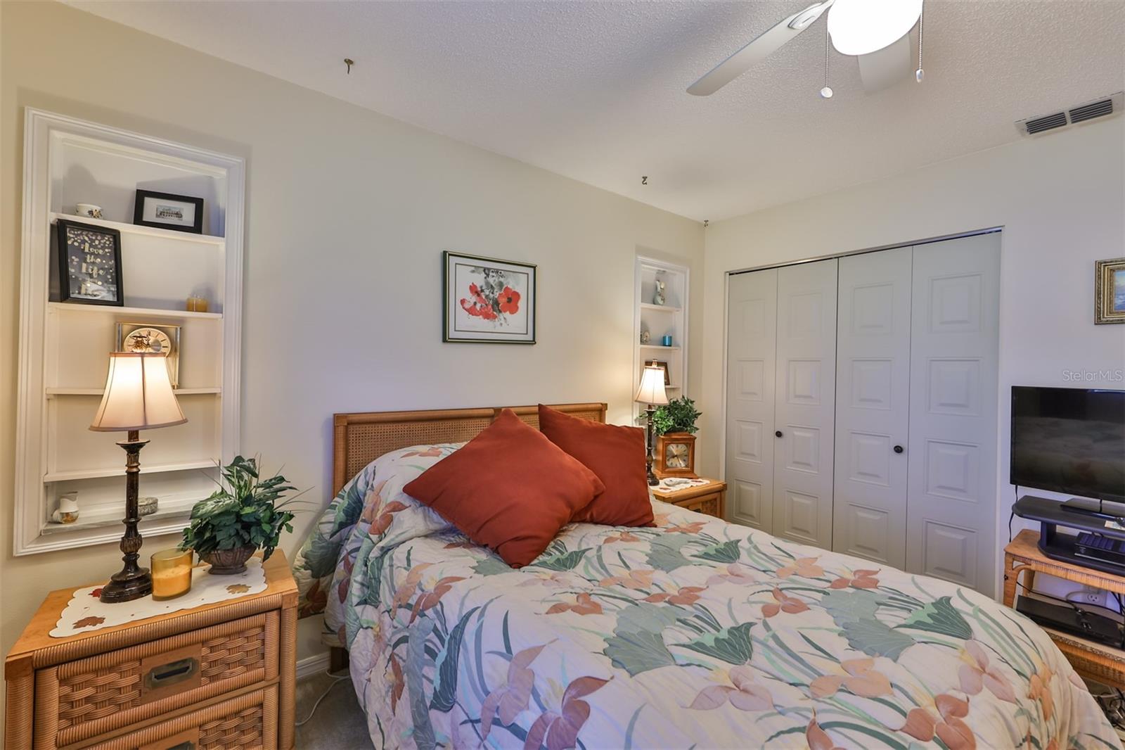 Image 30 of 50 For 1904 Canterbury Lane M26