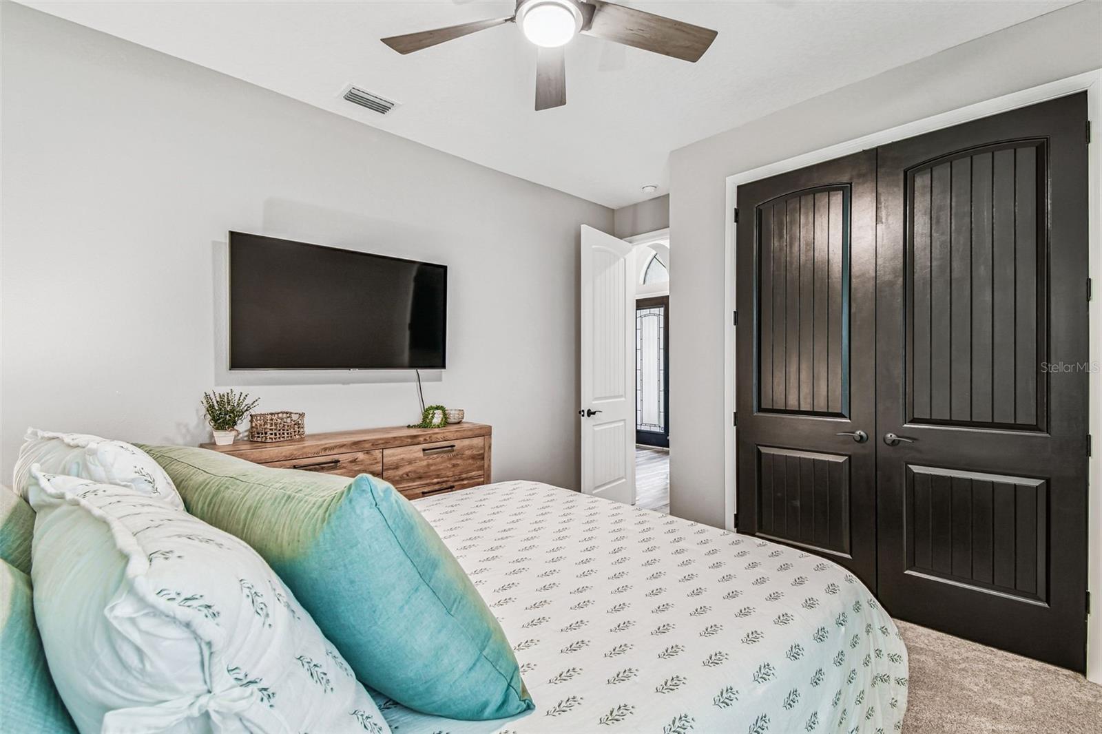 Listing photo id 13 for 11458 Ranchers Gap Drive