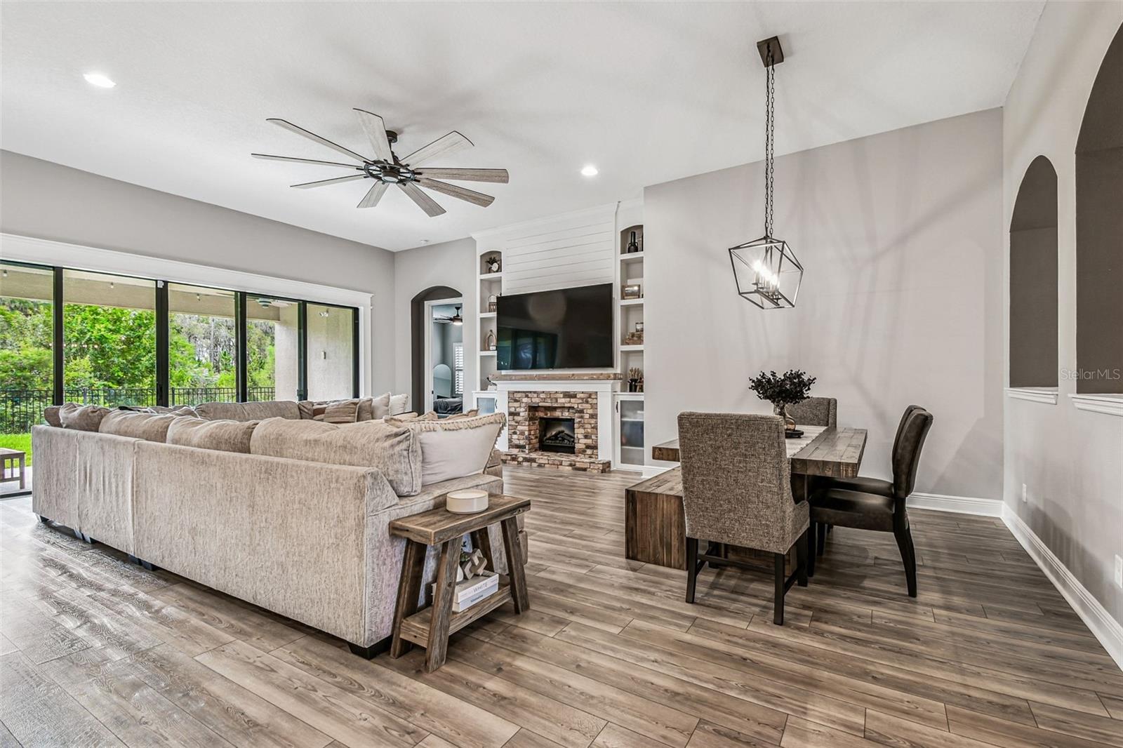 Listing photo id 32 for 11458 Ranchers Gap Drive