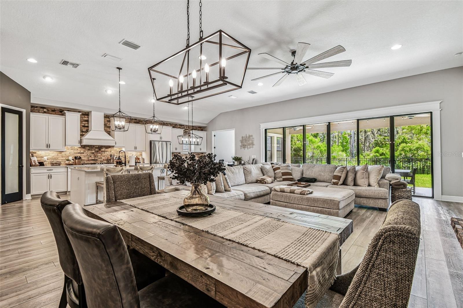 Listing photo id 33 for 11458 Ranchers Gap Drive
