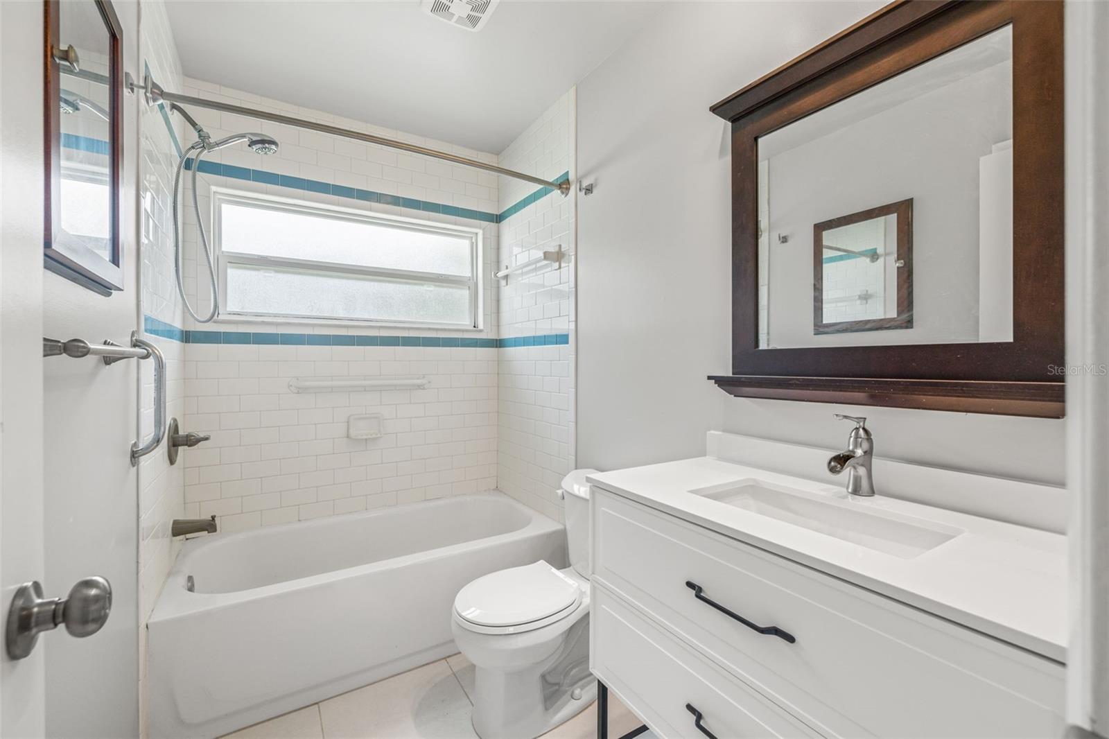 Image 17 of 26 For 3252 21st Place Sw