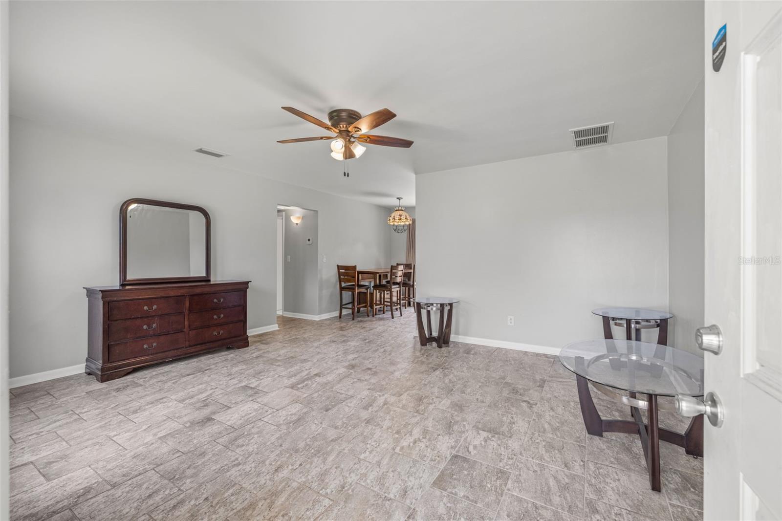 Image 5 of 26 For 3252 21st Place Sw