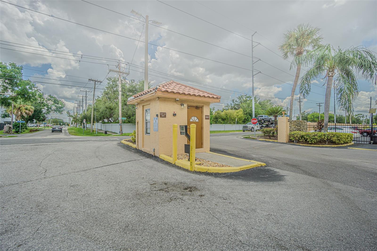 Image 4 of 26 For 5820 Church Avenue 339