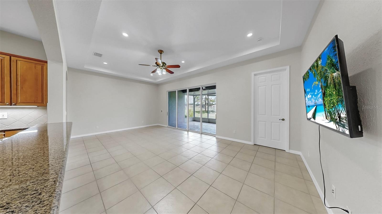 Image 14 of 41 For 2433 Kensington Greens Drive