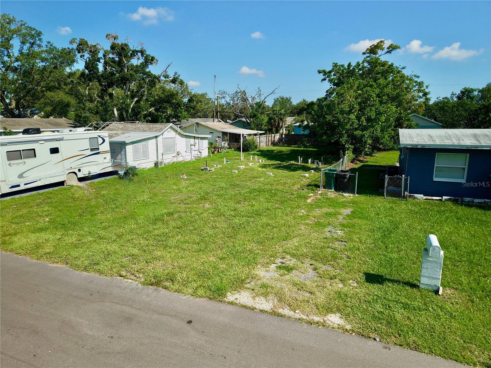 Image 3 of 7 For 3935 56th Avenue N