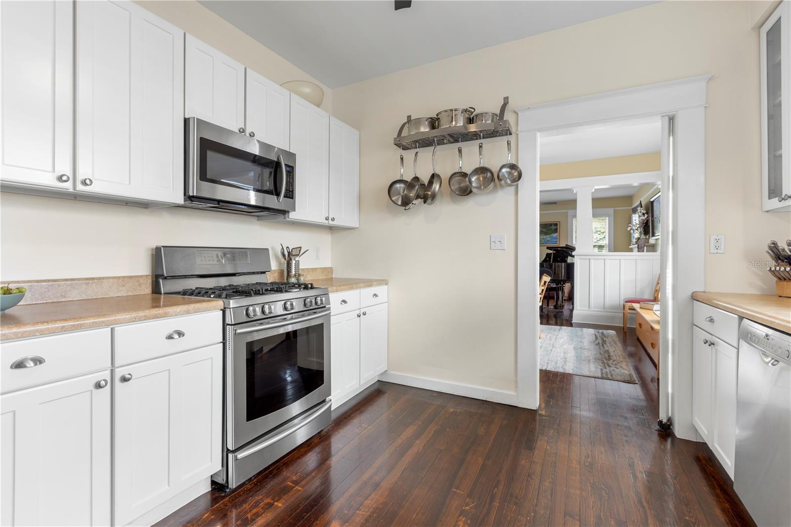 Image 13 of 47 For 5707 Miami Avenue
