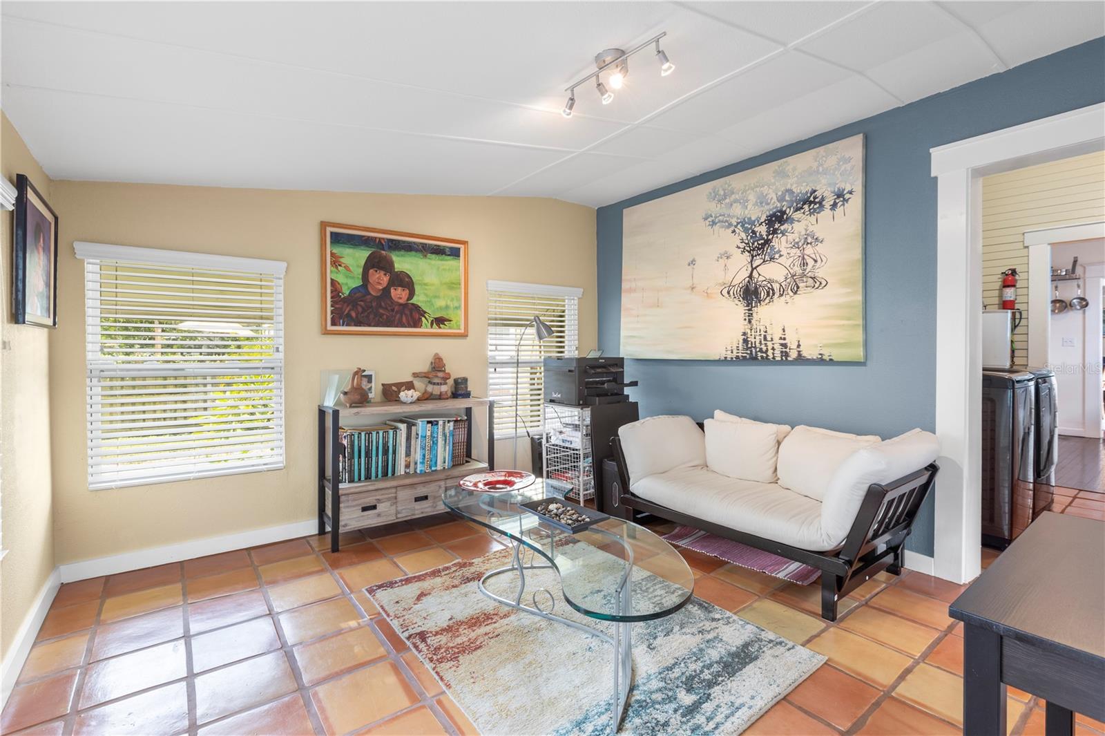 Image 29 of 47 For 5707 Miami Avenue