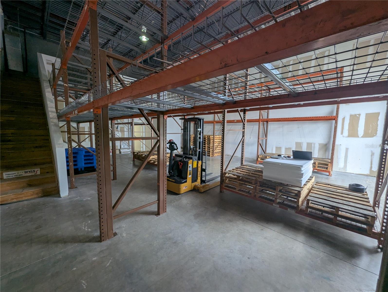 Image 24 of 54 For 585 Mercantile Place #c8 Aka 10