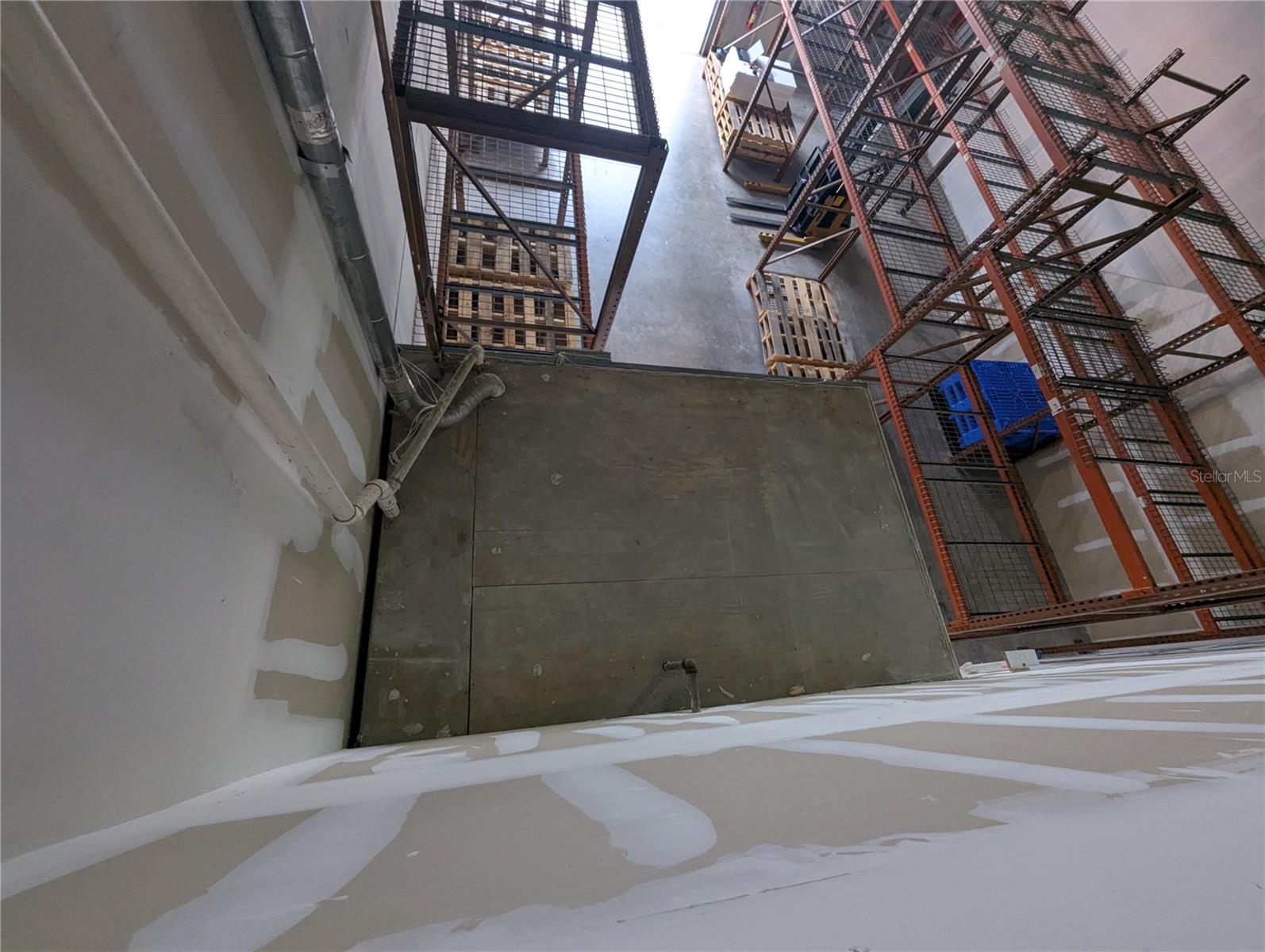 Image 37 of 54 For 585 Mercantile Place #c8 Aka 10