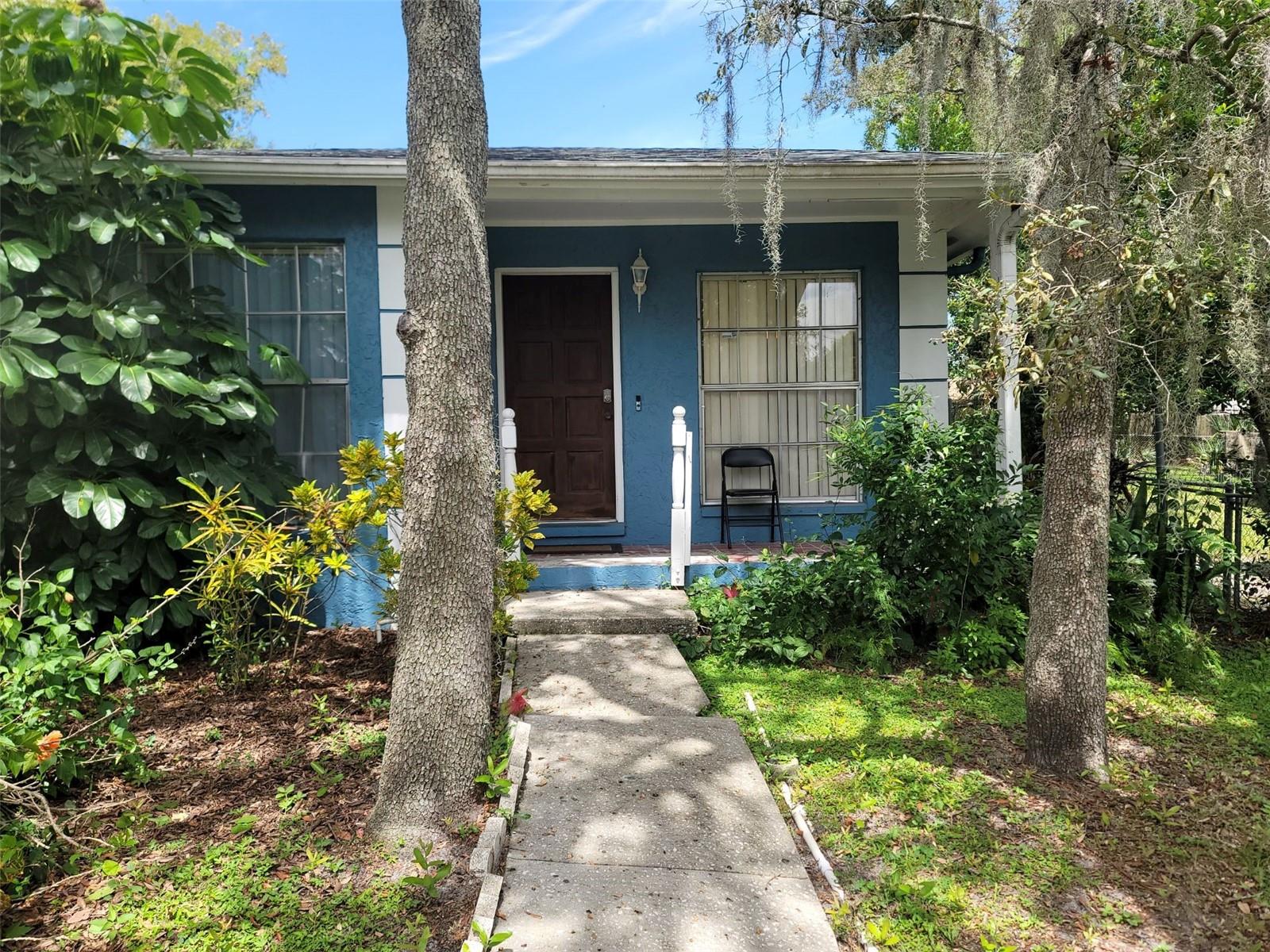 Listing Details for 4120 Temple Heights Road, TAMPA, FL 33617