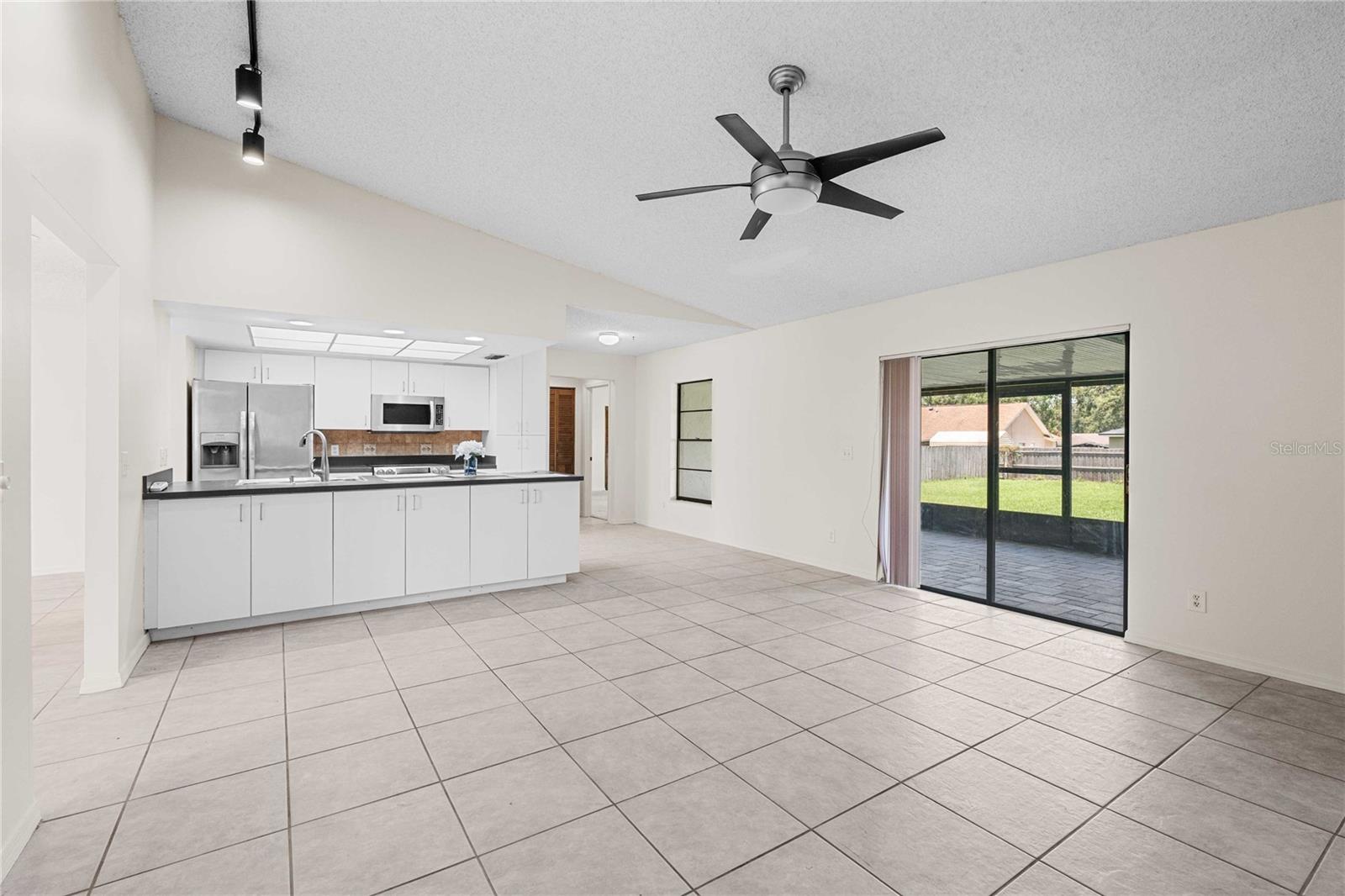 Image 17 of 42 For 803 Benninger Drive