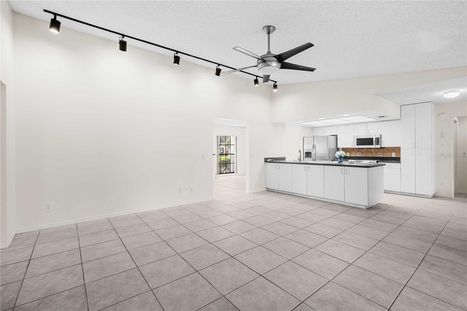 Image 20 of 42 For 803 Benninger Drive