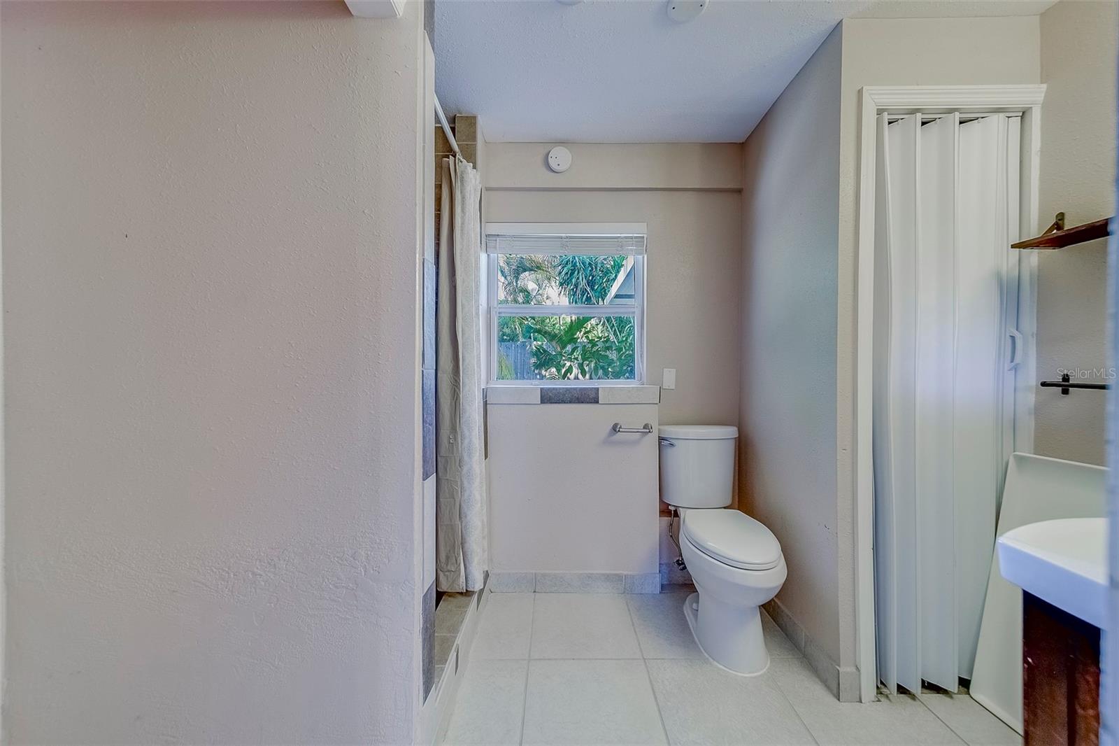 Image 22 of 68 For 3122 51st Street N