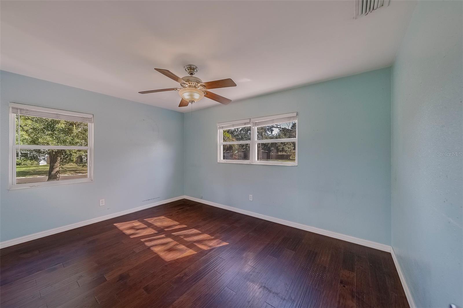 Image 25 of 68 For 3122 51st Street N