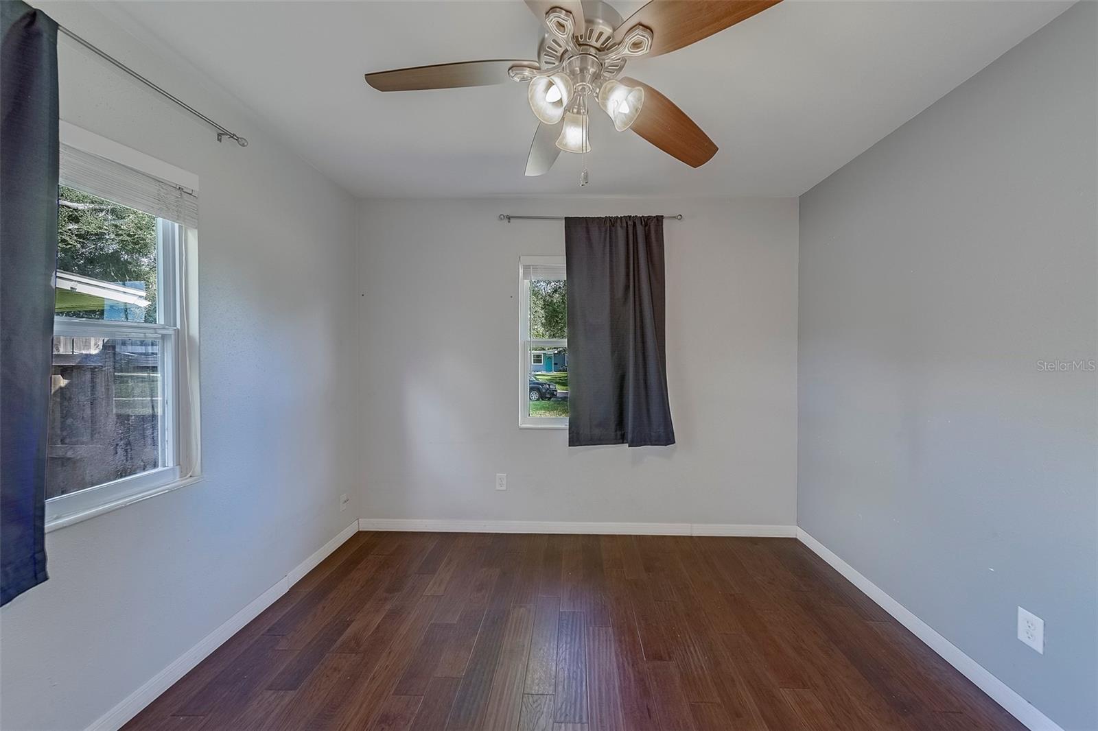 Image 29 of 68 For 3122 51st Street N