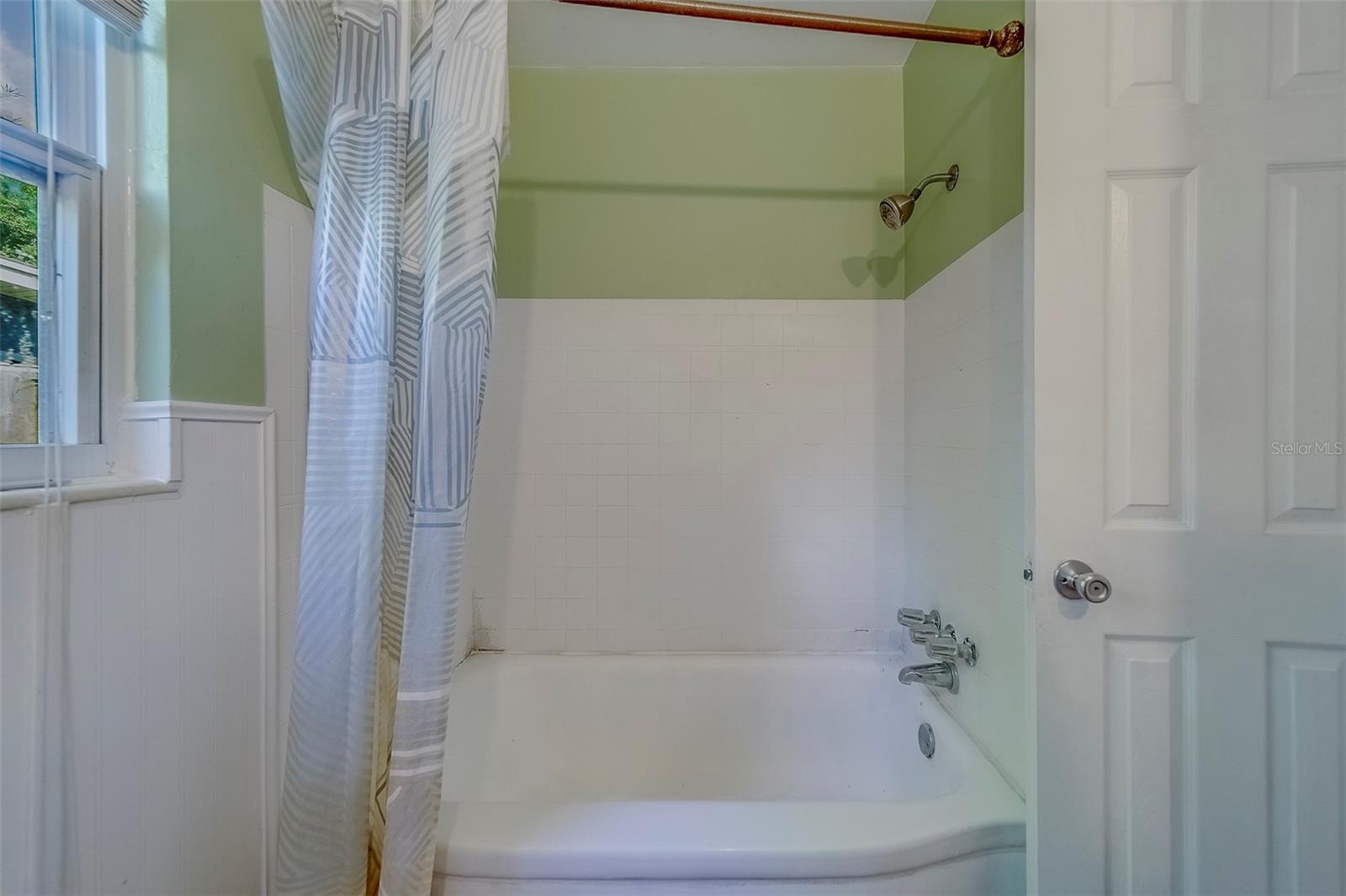 Image 32 of 68 For 3122 51st Street N