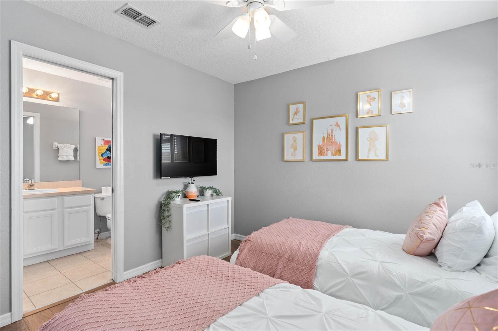 Image 43 of 59 For 248 Carrera Avenue