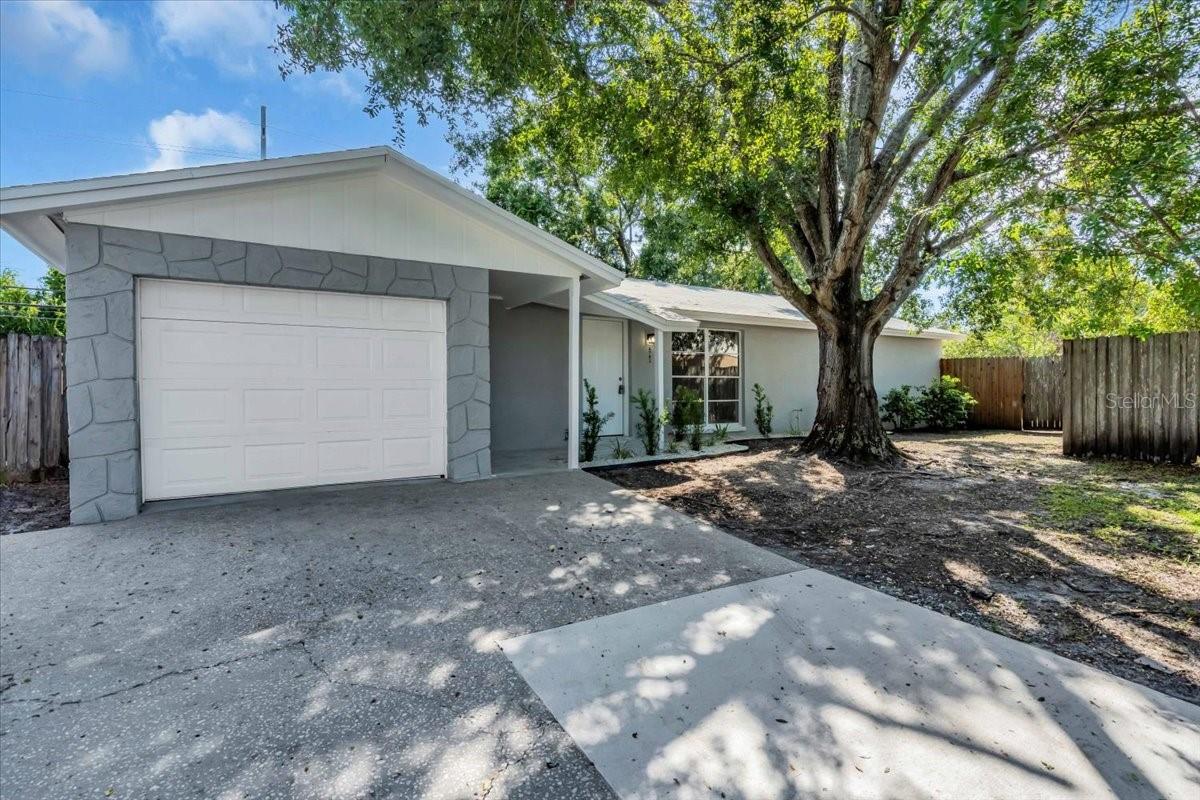 Details for 6702 Glen Forest Court, TAMPA, FL 33615