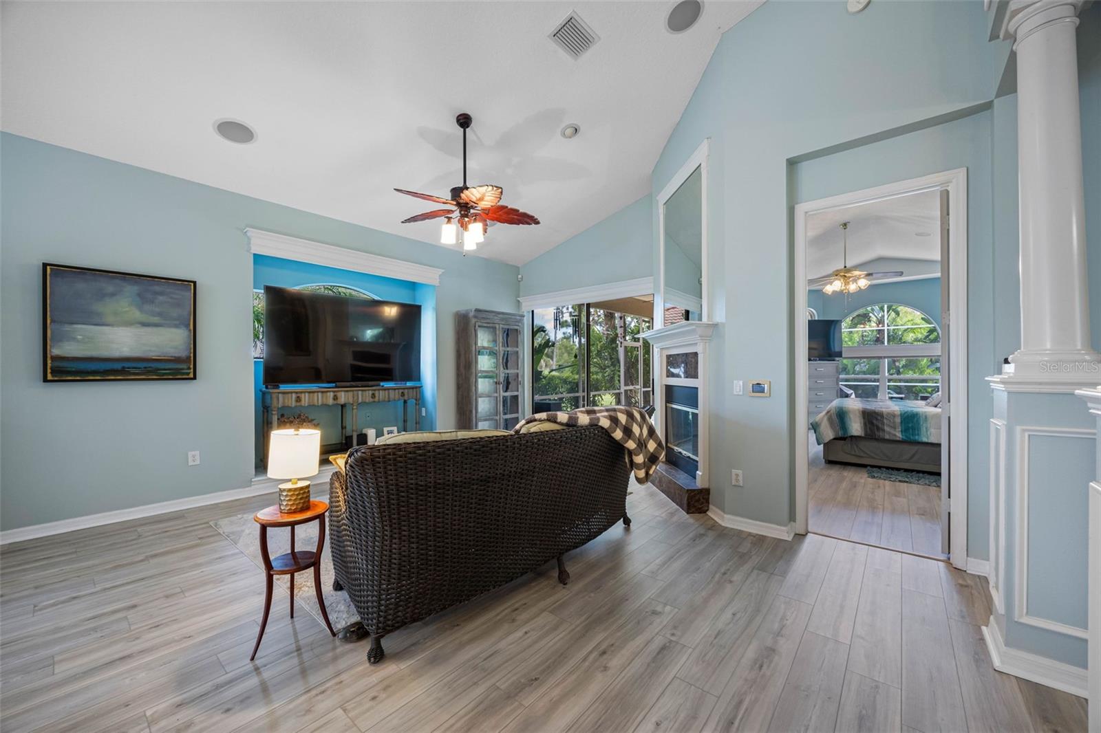 Image 18 of 45 For 7608 Teal Trace