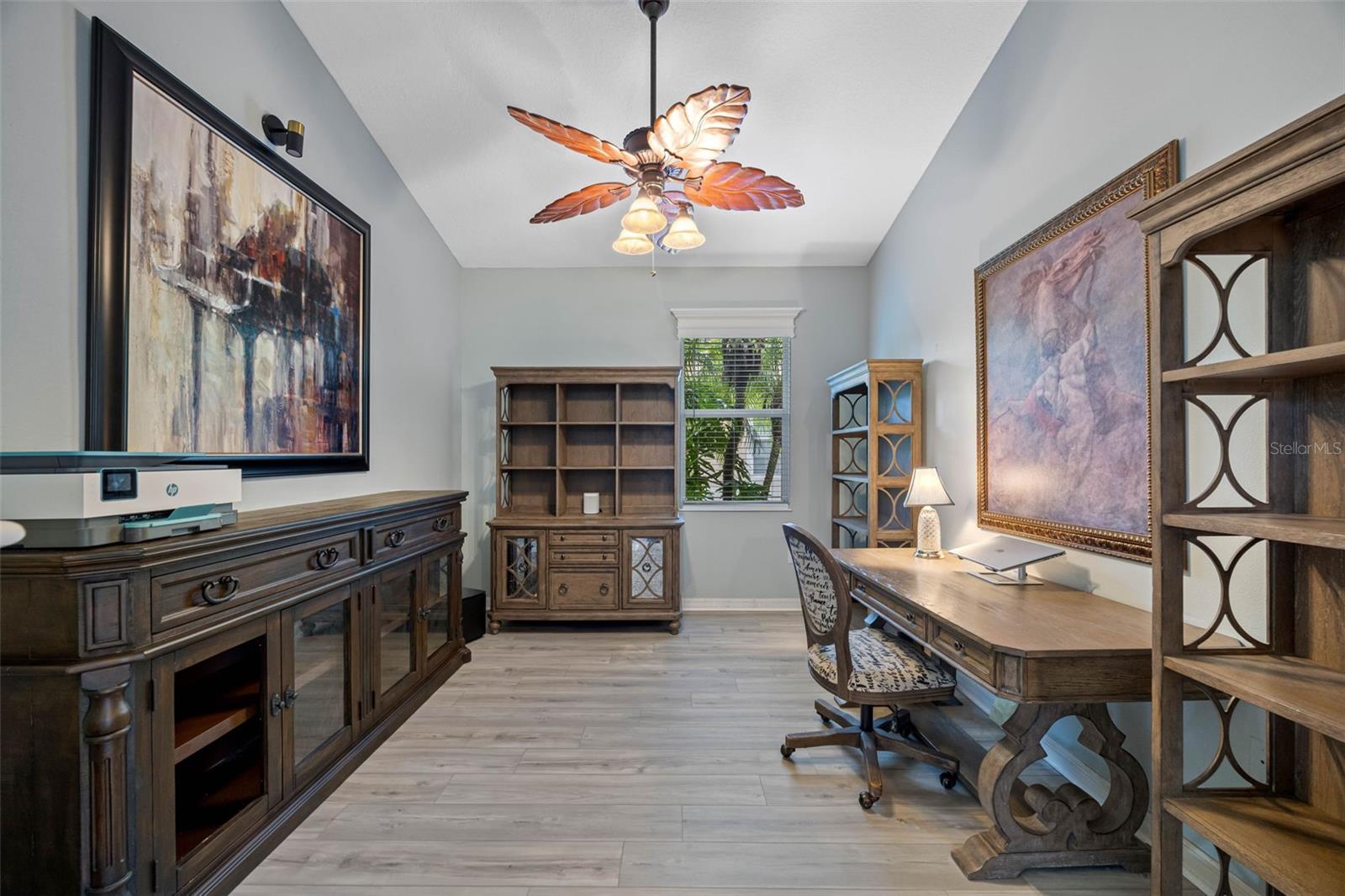 Image 19 of 45 For 7608 Teal Trace