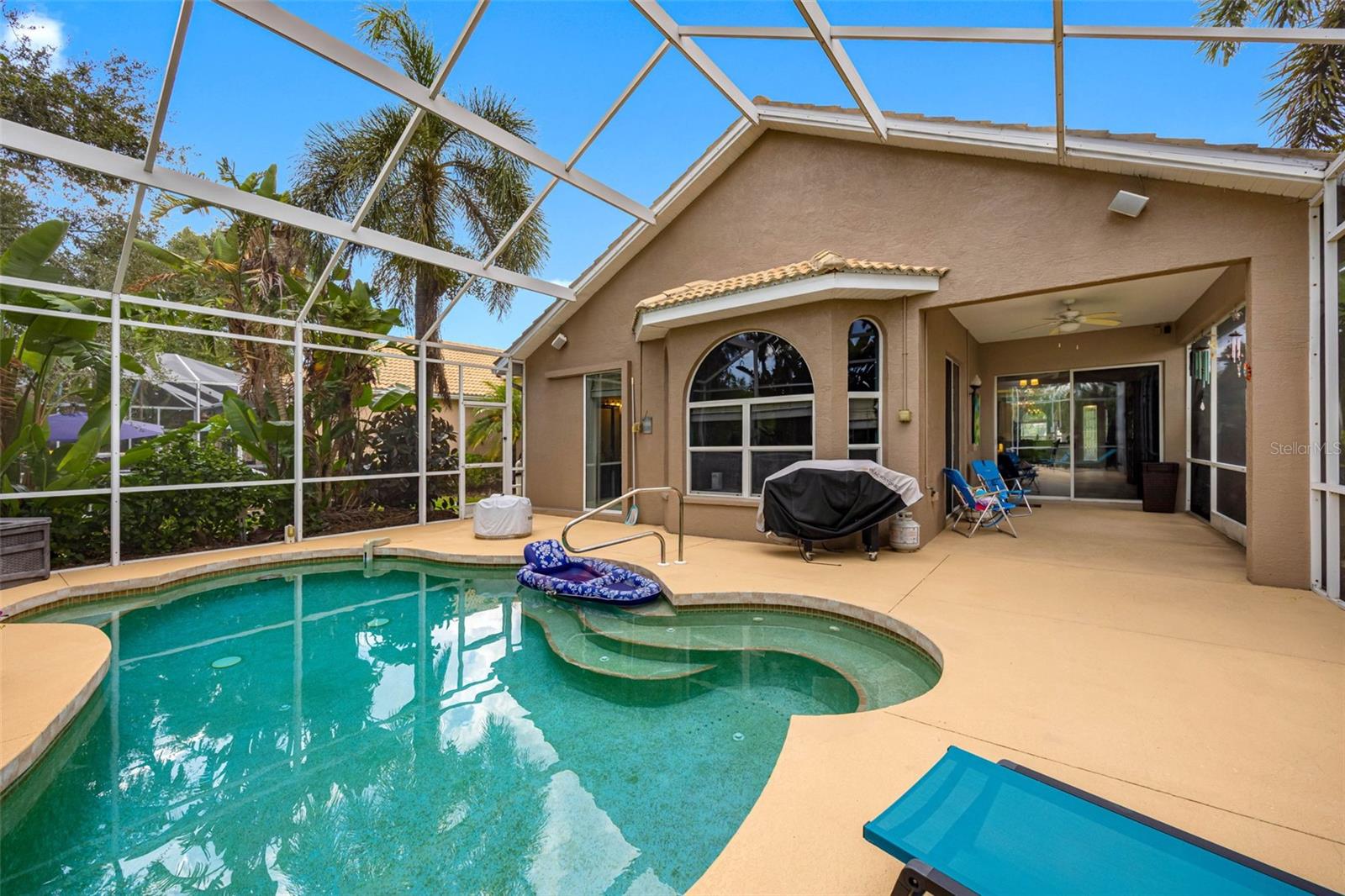 Image 37 of 45 For 7608 Teal Trace