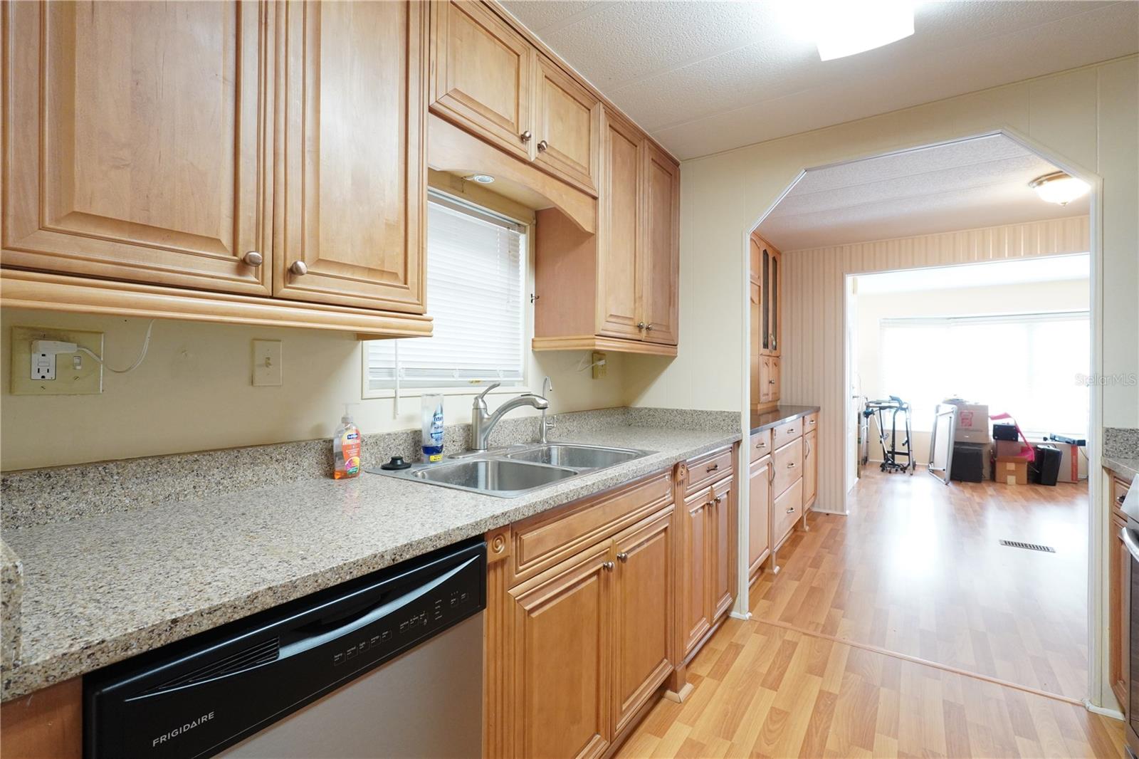 Image 2 of 41 For 82310 1st Avenue N 310