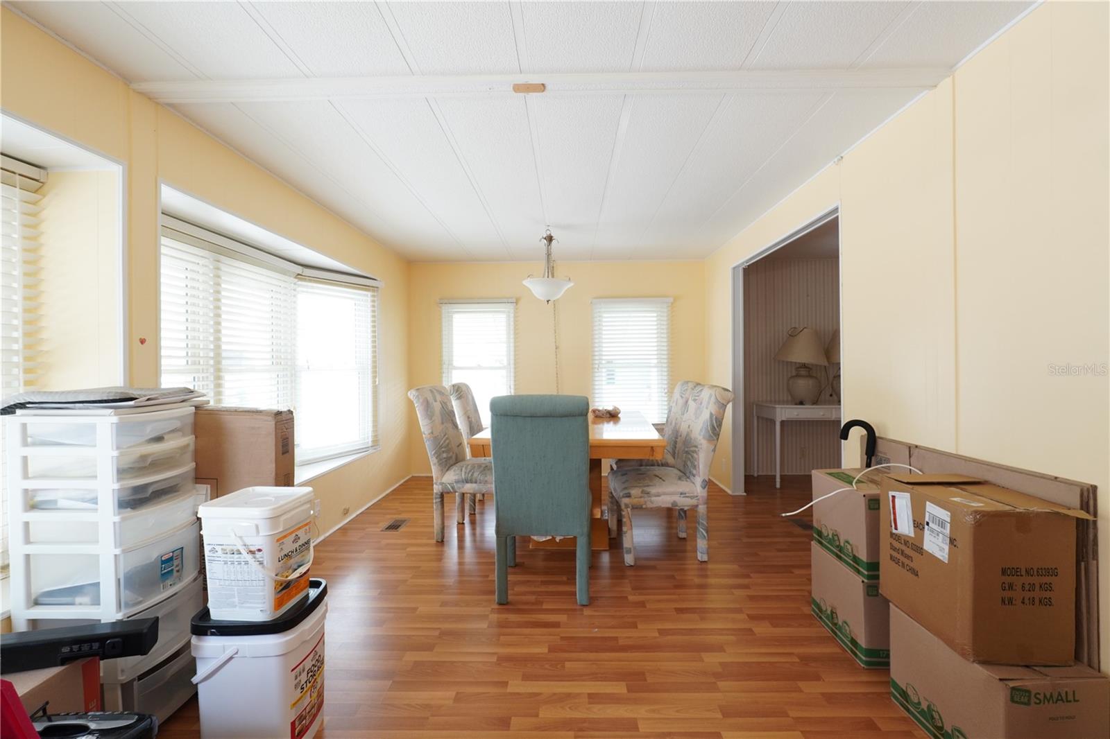 Image 9 of 41 For 82310 1st Avenue N 310