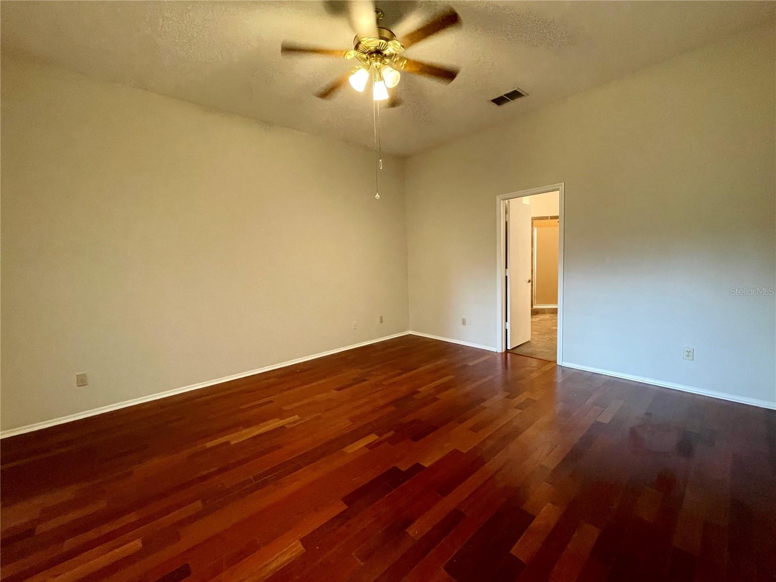 Image 6 of 17 For 9605 Norchester Circle