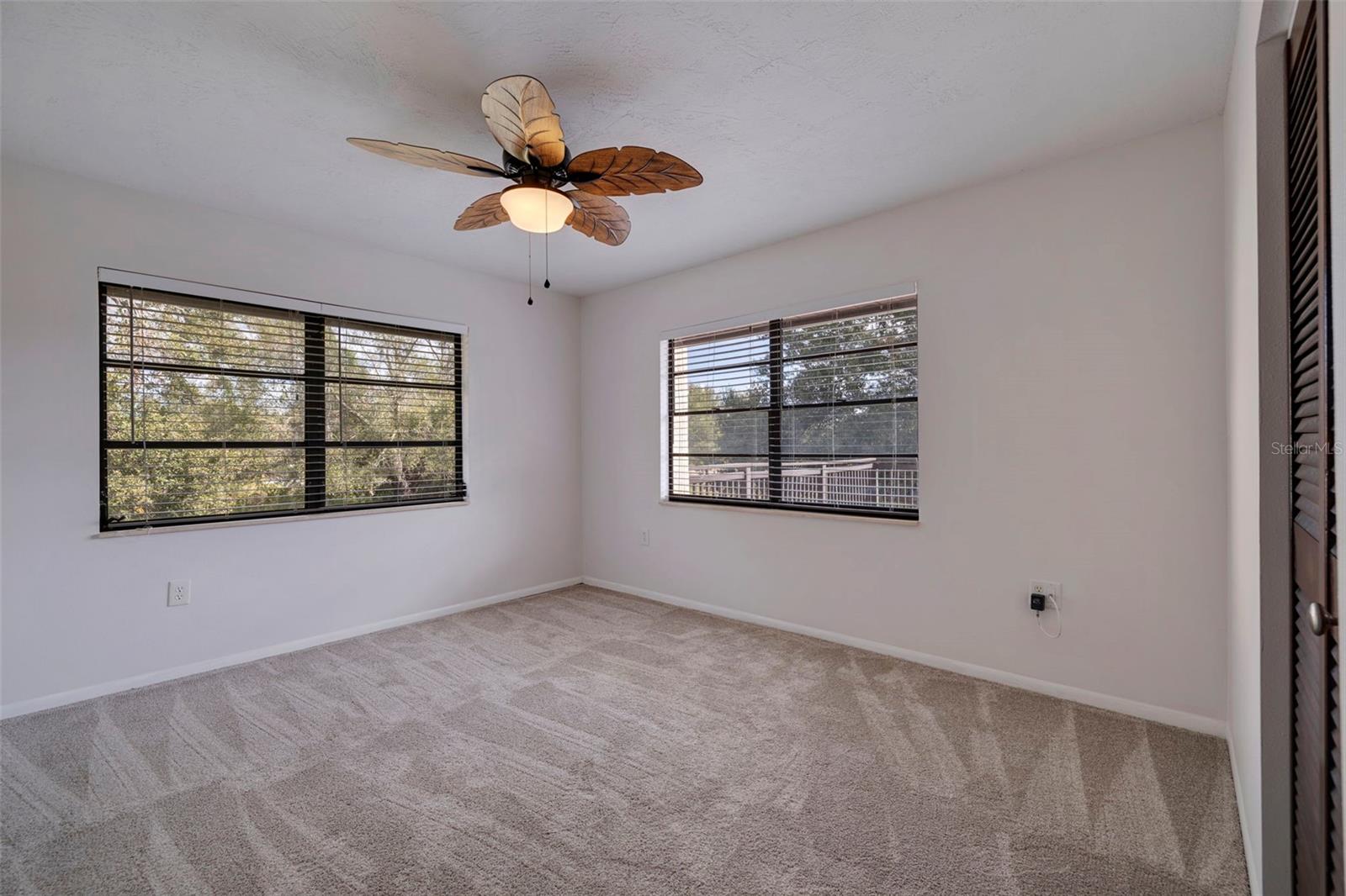 Image 21 of 62 For 9510 36th Avenue E