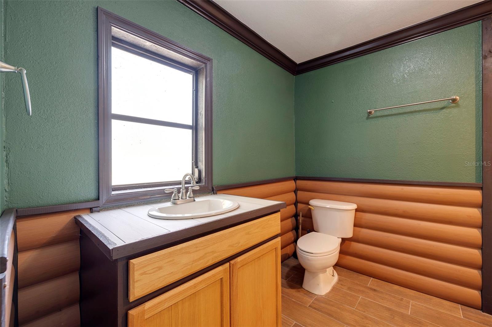 Image 35 of 62 For 9510 36th Avenue E