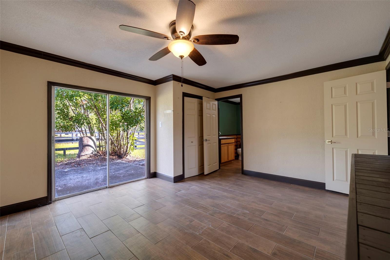 Image 9 of 62 For 9510 36th Avenue E