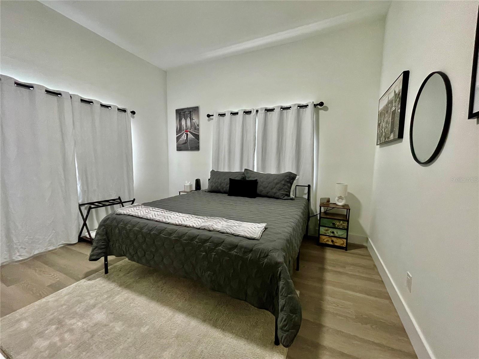 Image 6 of 15 For 2327 Beach Street