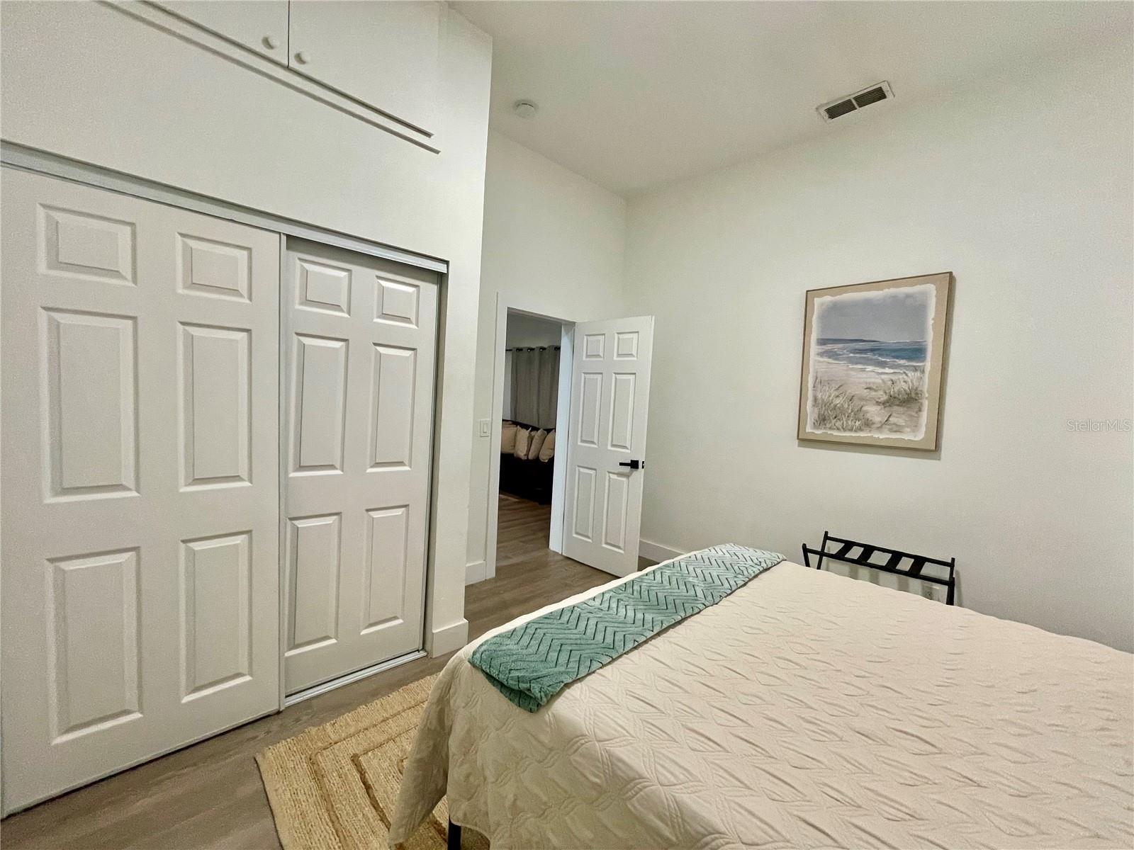 Image 8 of 15 For 2327 Beach Street