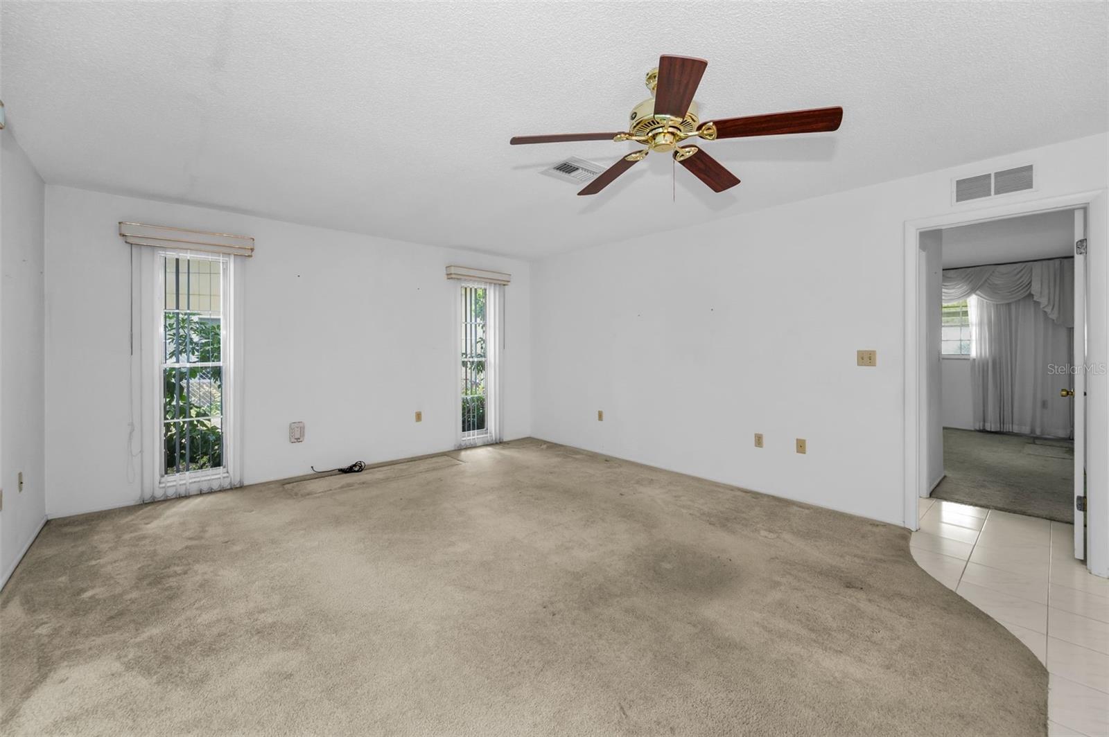 Image 12 of 46 For 2457 Orangepointe Avenue