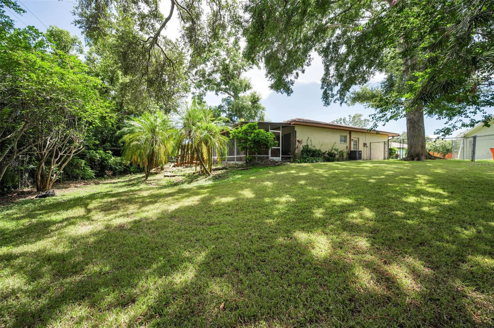 Image 41 of 46 For 2457 Orangepointe Avenue