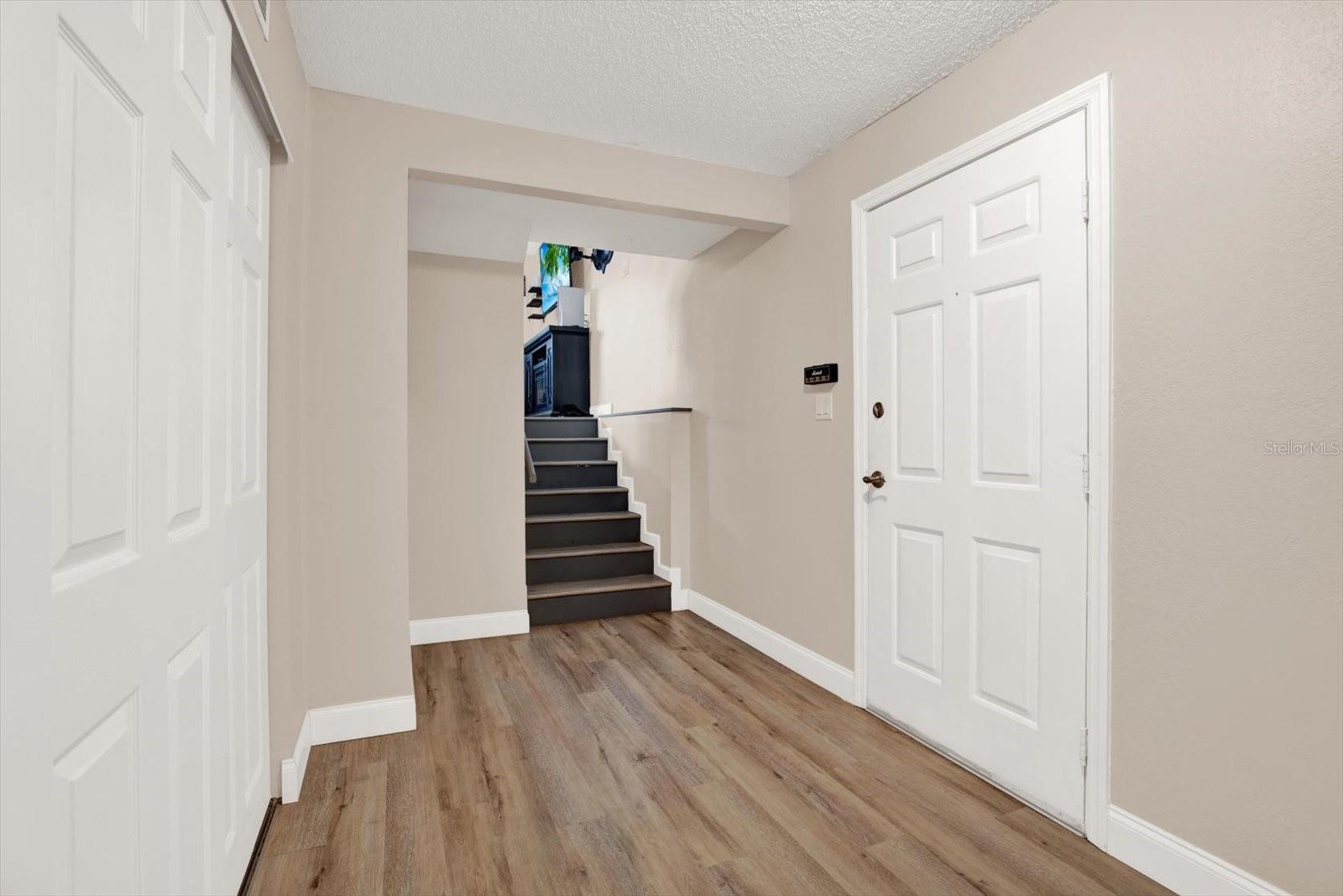 Image 4 of 23 For 6320 92nd Place N 2601
