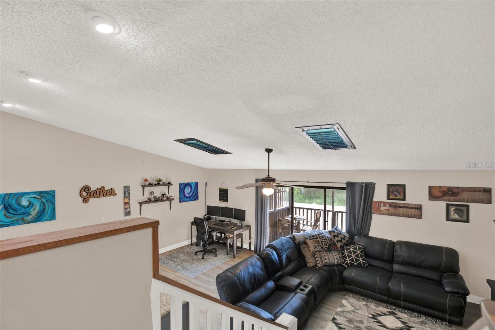 Image 8 of 23 For 6320 92nd Place N 2601
