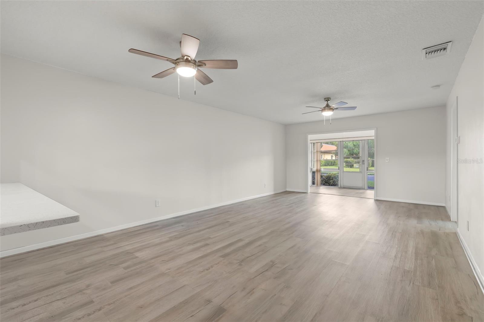 Image 12 of 39 For 1701 Pinehurst Road 10f