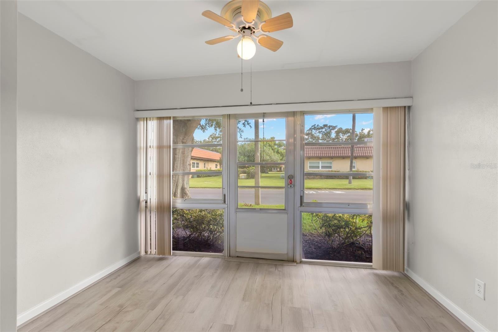Image 15 of 39 For 1701 Pinehurst Road 10f