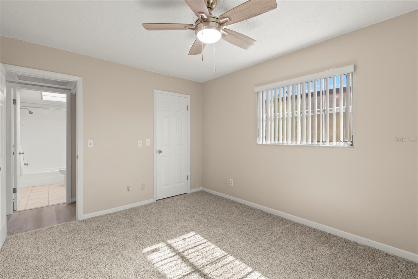 Image 26 of 39 For 1701 Pinehurst Road 10f