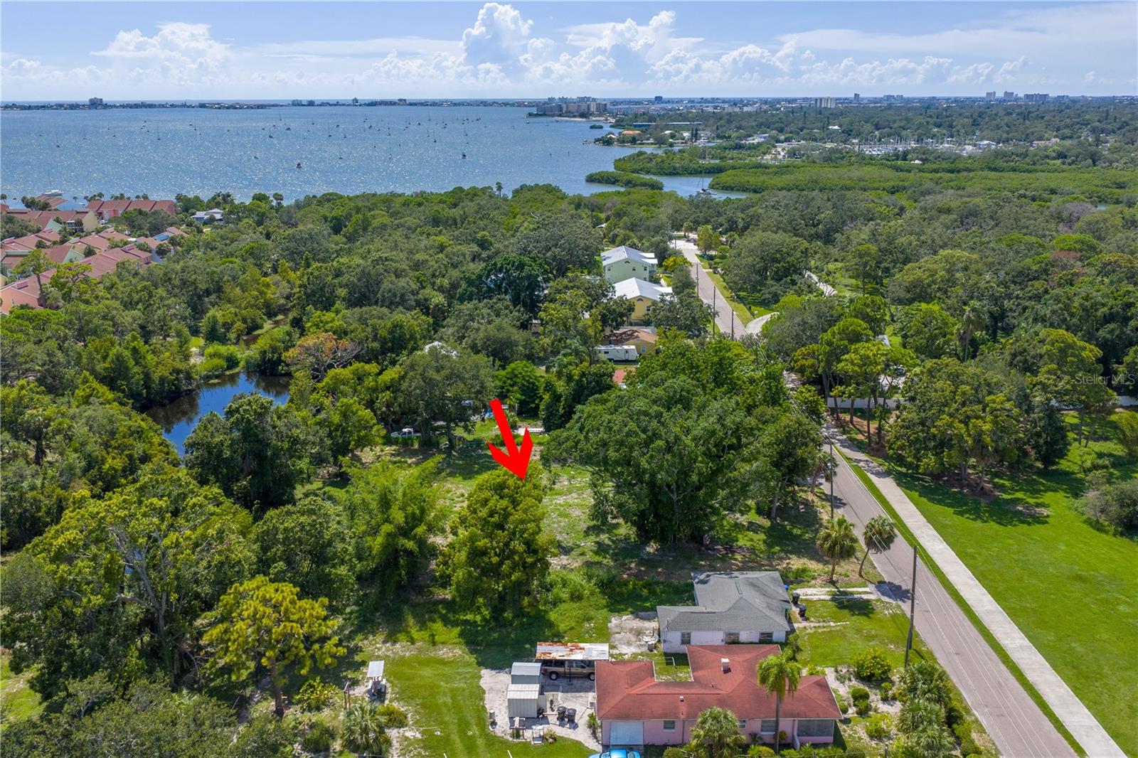 Image 2 of 12 For 4026 34th Avenue S