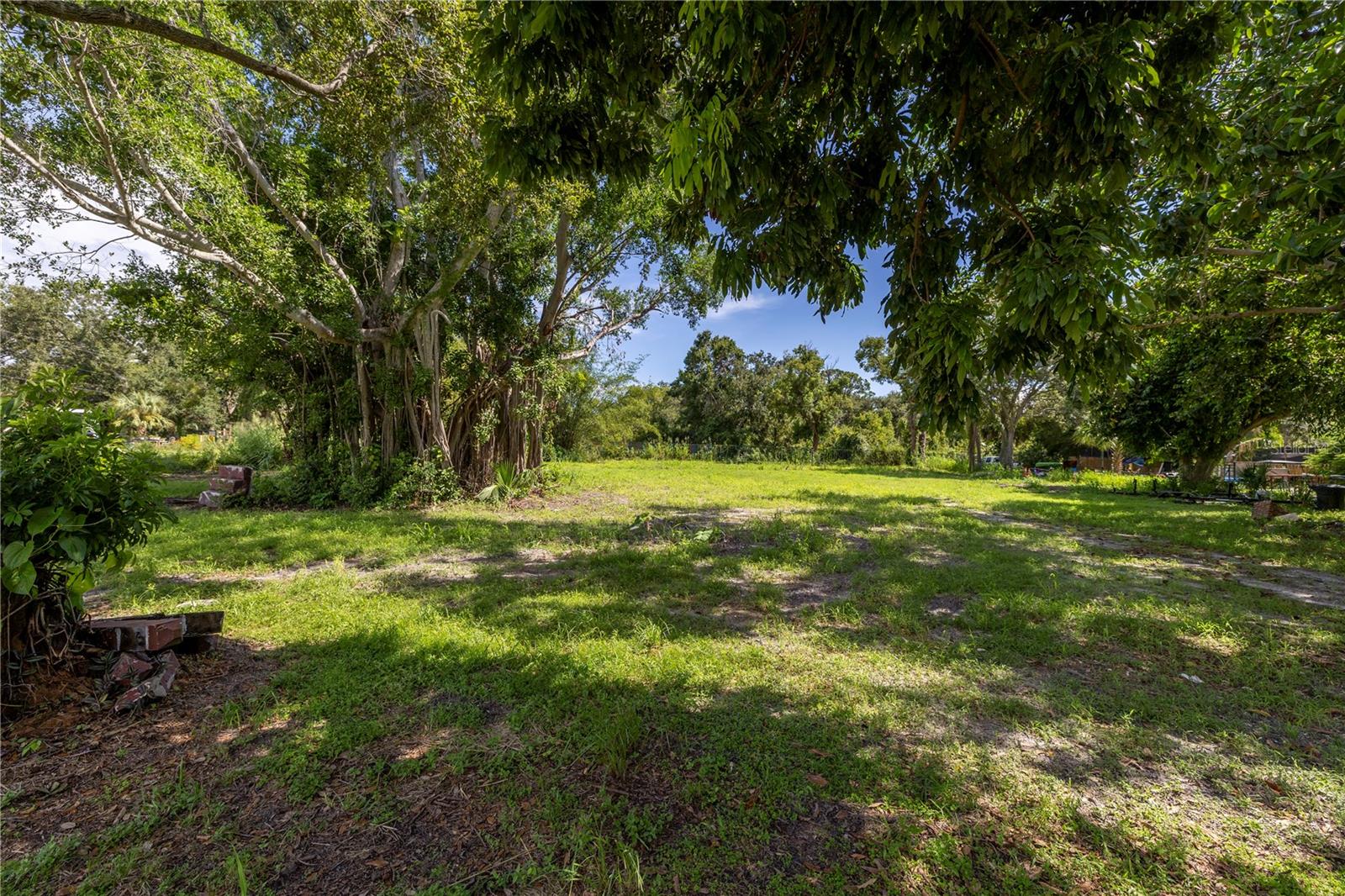 Image 4 of 12 For 4026 34th Avenue S