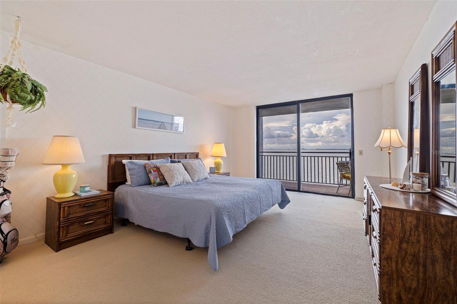 Image 16 of 48 For 5700 Escondida Boulevard S 303
