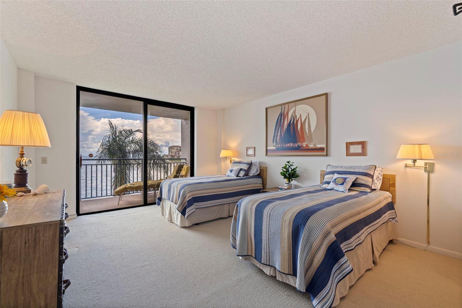 Image 21 of 48 For 5700 Escondida Boulevard S 303