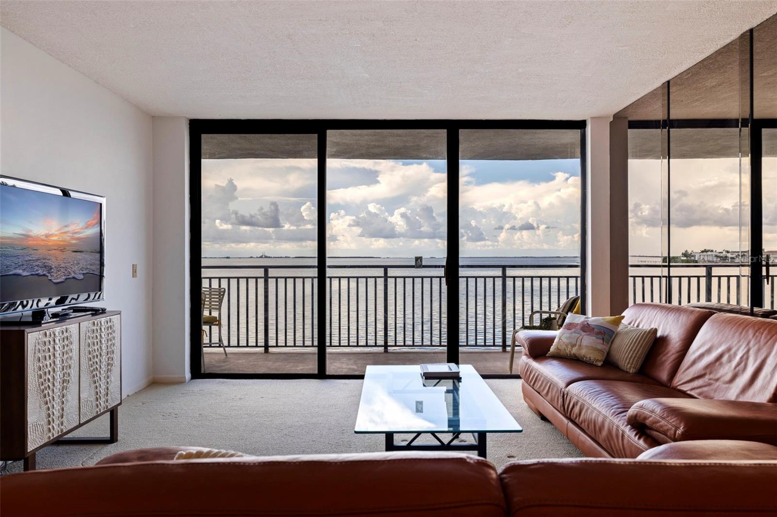 Image 4 of 48 For 5700 Escondida Boulevard S 303