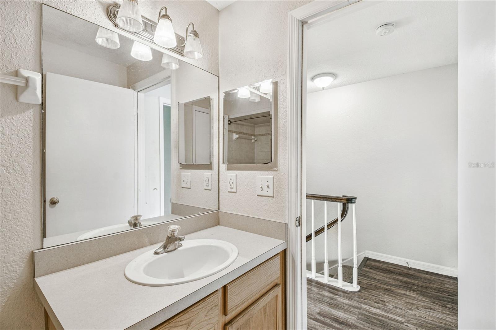 Image 13 of 19 For 13604 Embassy Park Court