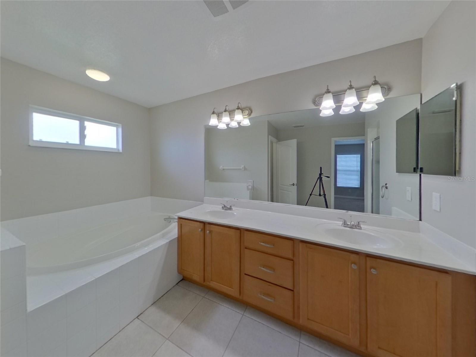 Image 10 of 20 For 1318 Brambling Court