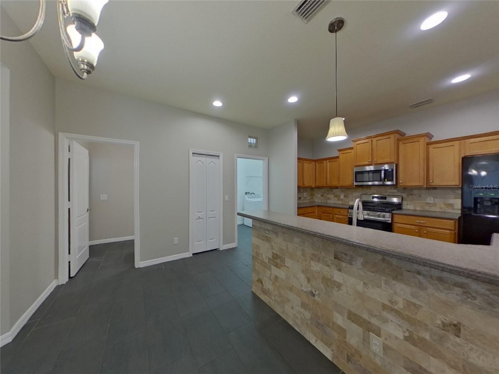 Image 6 of 20 For 1318 Brambling Court