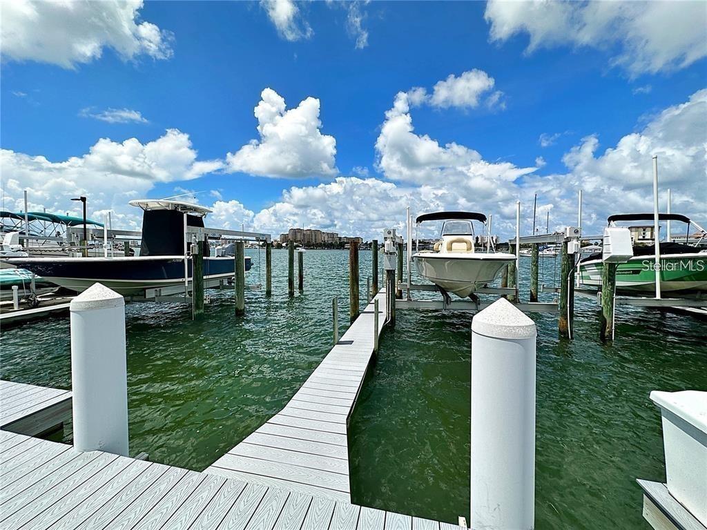 Image 55 of 60 For 660 Island Way 904