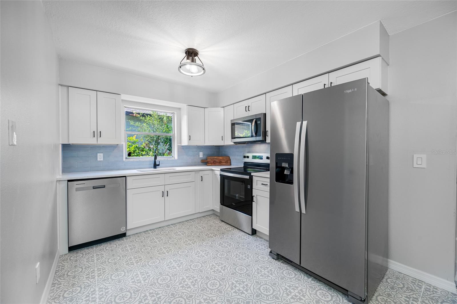 Image 11 of 38 For 8248 44th Street N